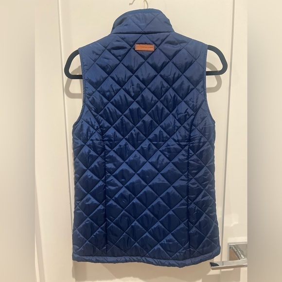 New without tags Southern Tide
Quilted Vest - Blue Night size X-small - Picture 6 of 12